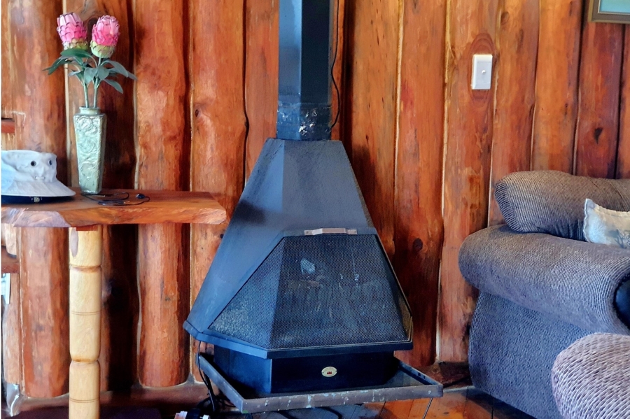 3 Bedroom Property for Sale in Boggomsbaai Western Cape
